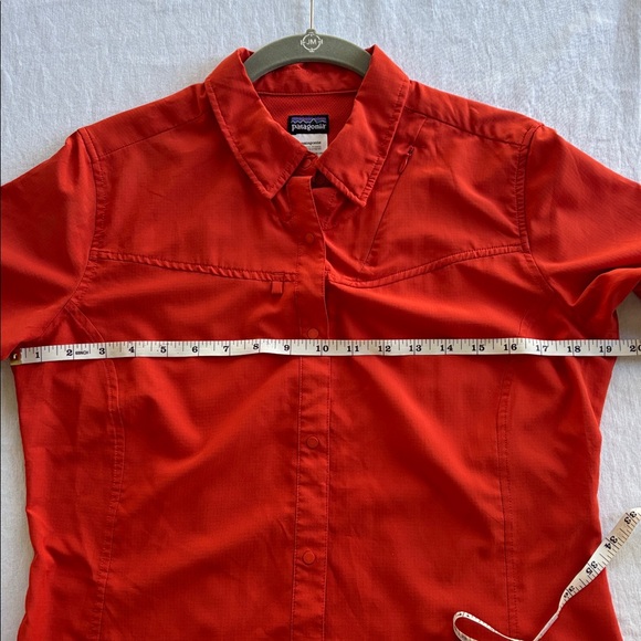 Patagonia Orange Women’s Short Sleeve Sol Patrol Shirt Rip Stop Snap down 30 UPF - Picture 9 of 13